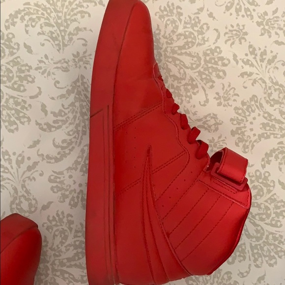 Dial Shoes Solid Red 10 1/2 - Picture 2 of 5